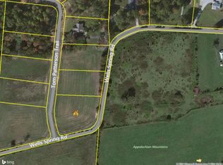 359 Tom Patterson Trl, Dandridge, TN 37725