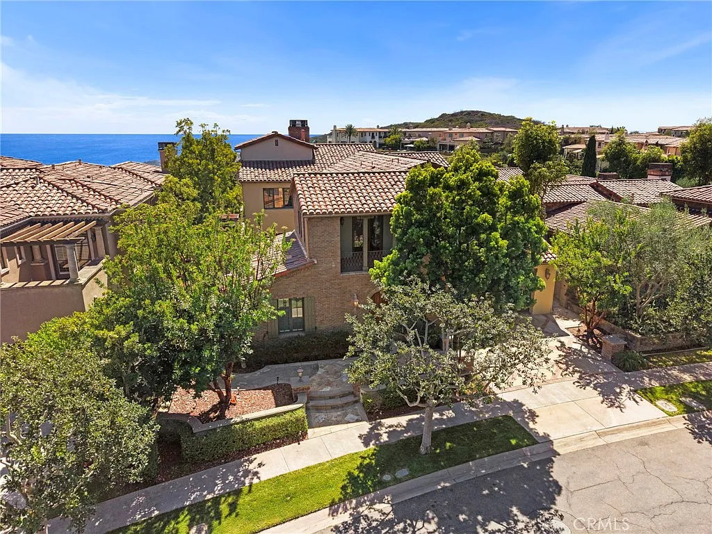 5 bed, 6.5 bath, 5257 sqft, $35,000 — Photo 4