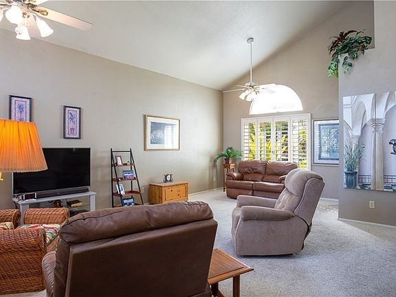 3rd image of 39853 Castile Ave