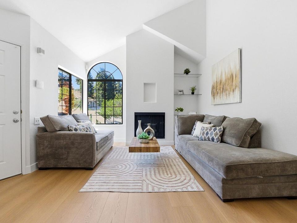 1st image of 2845 Buena Knoll Ct