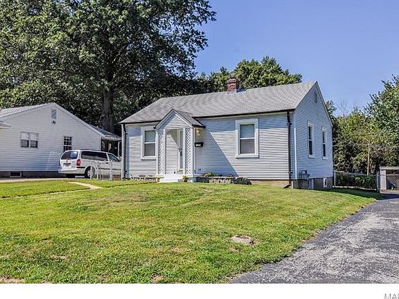 3rd image of 1133 Simmons Ave