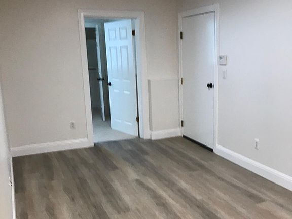 4th image of 541A 27th Ave