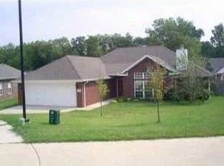 709 SW Maidstone Ave, Bentonville, AR 72712