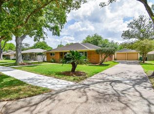 5727 Arboles Dr, Houston, TX 77035
