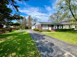 1984 Central Ave, Northbrook, IL