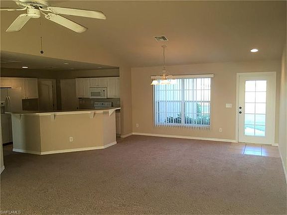 3rd image of 3013 NE 7th Ave