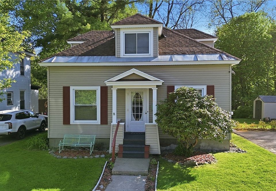 1st image of 541 Maple Grove Ave