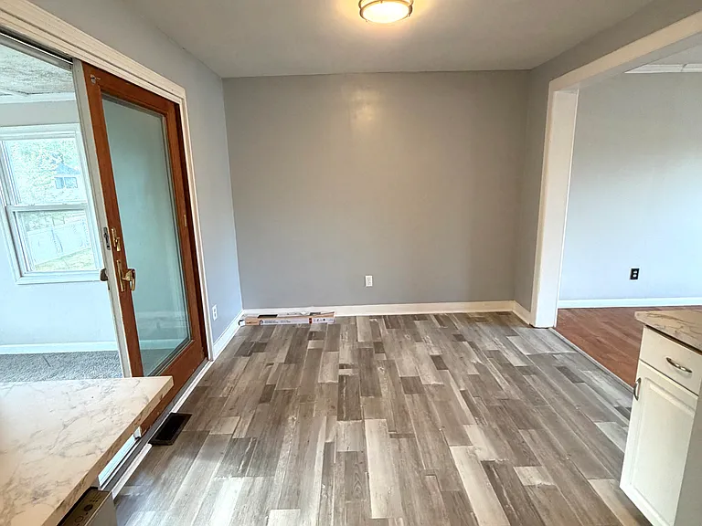 184 Village Dr — Photo 10