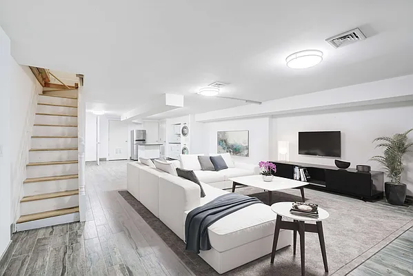 Sold by Compass | media 5