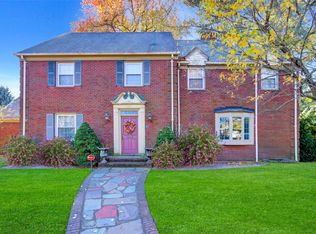 232 Stewart Ave, Garden City, NY 11530