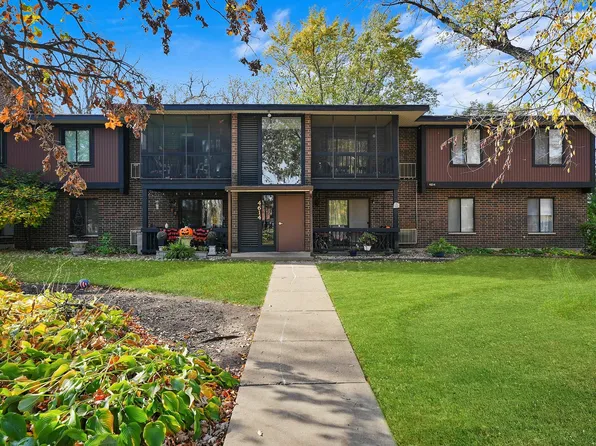 4614 W Northfox Ln, McHenry, IL 60050