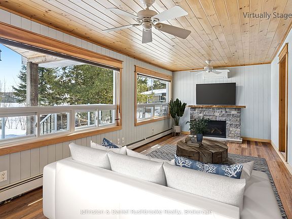 3rd image of 1075 Sandwood Rd