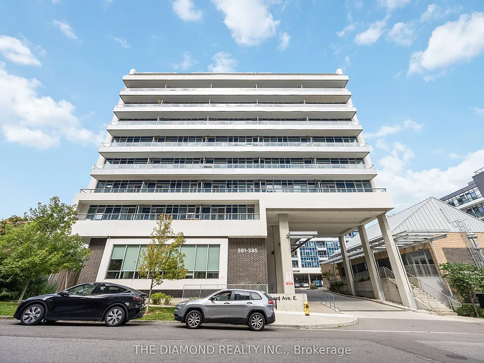 591 Sheppard Ave E #505