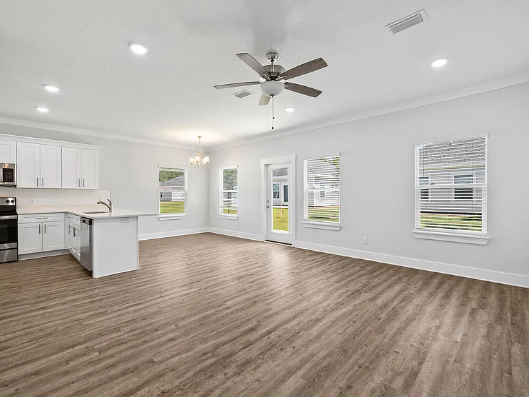 25 Alexander Way — Photo 14