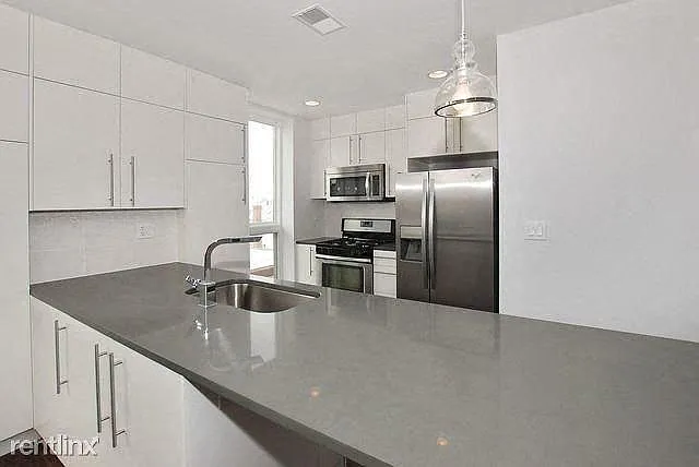 HIGHPOINT Lakeview on Sheffield — Photo 30