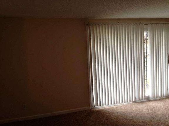 5th image of 124A Foxberry Dr