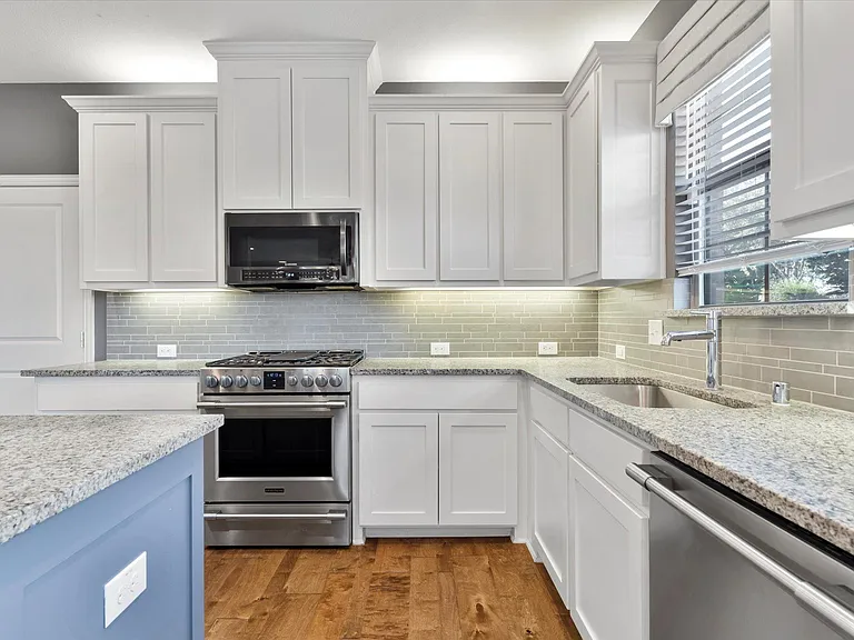 6297 Davison Way — Photo 6