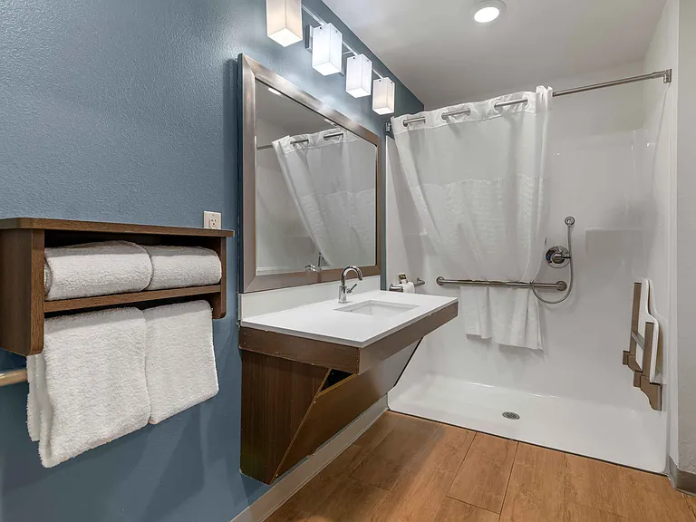 Studio Suite - 1 Queen Bed