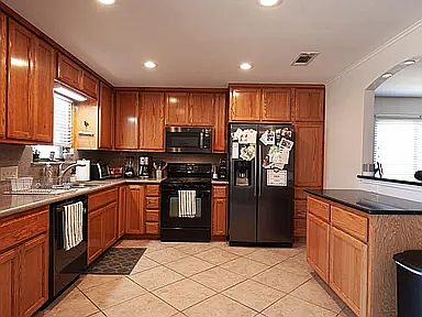 5th image of 11504 N Oaks Dr