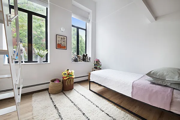 Sold by Stribling | media 20