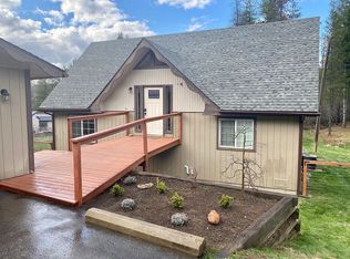 804 Sunrise Dr, Pinehurst, ID 83850