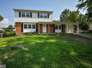 17 Worral Ct, Newark, DE 19711