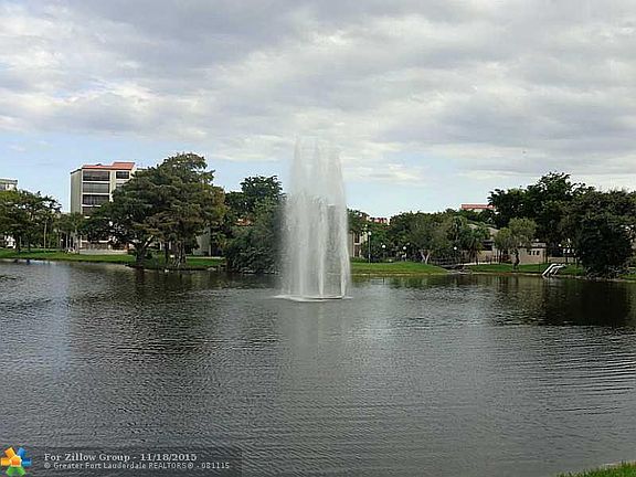 4th image of 2334 S Cypress Bend Dr APT 301