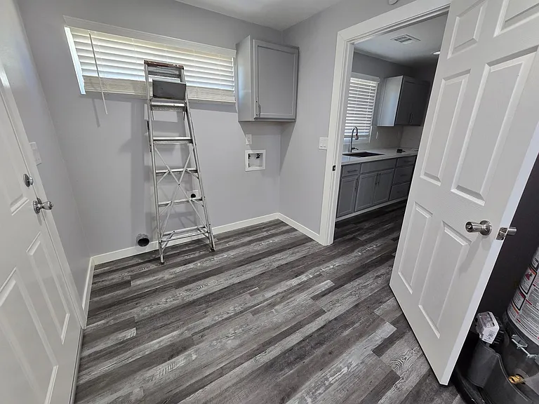 151 E Alexander Ave — Photo 7