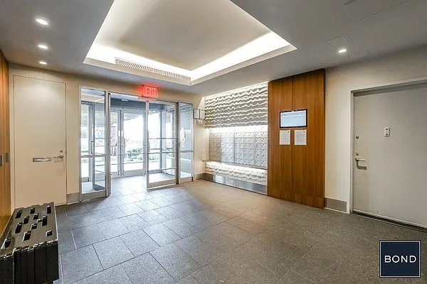 Rented by Bond New York | media 11