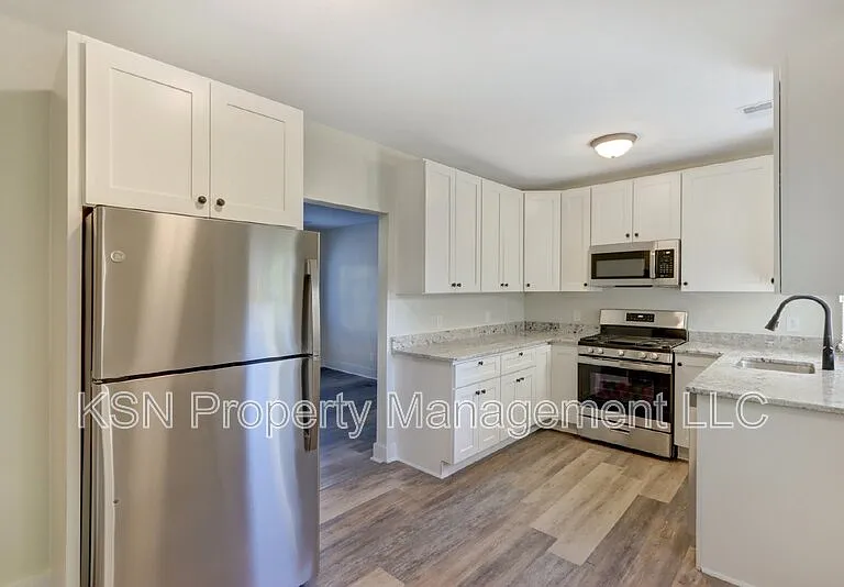 543 E Harris St — Photo 3