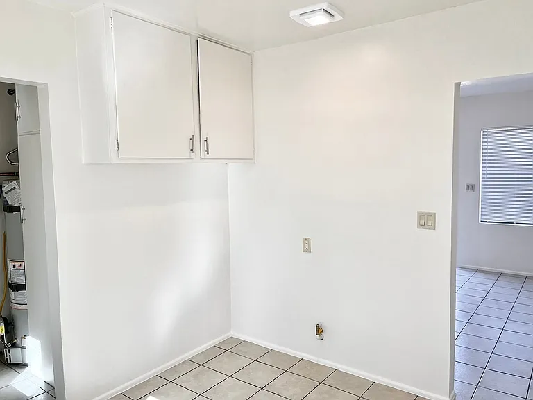 1233 S Spruce St — Photo 7