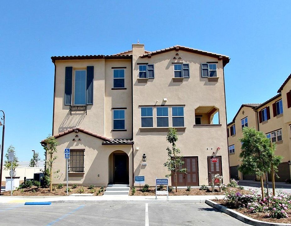 1st image of 21038 Cornerstone Dr