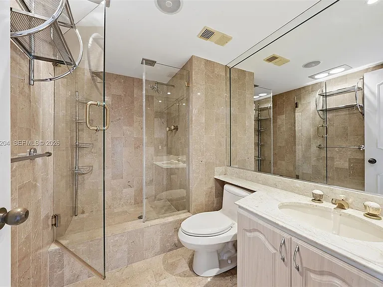3 Grove Isle Dr #C605 — Photo 19