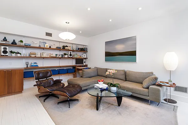 Sold by Owner | media 16