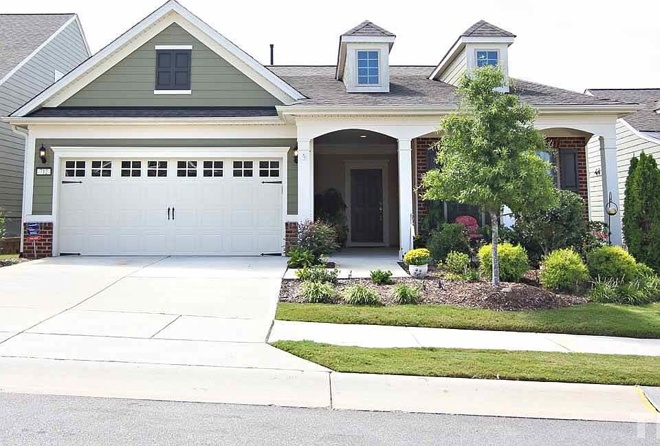 1st image of 712 Gaston Manor Dr