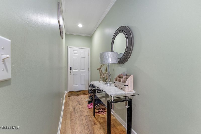 4th image of 14 Amalia Lane