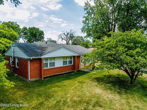 3rd image of 3324 Terrier Ln