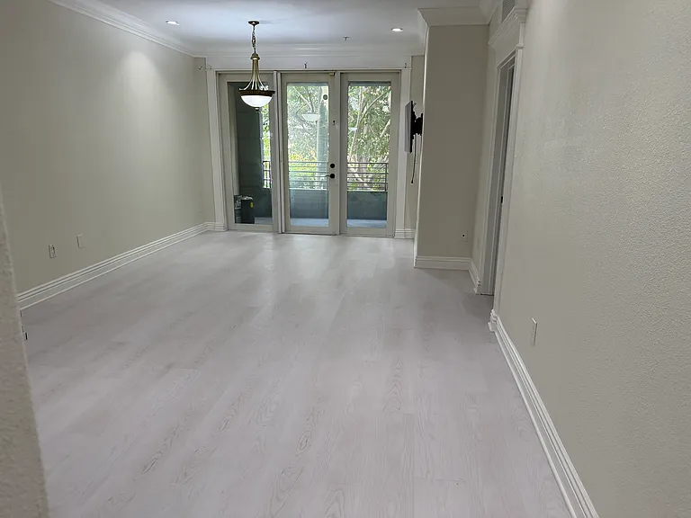 2253 Martin #108 — Photo 7