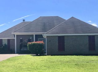 131 Callaway Cir, Byram, MS 39272