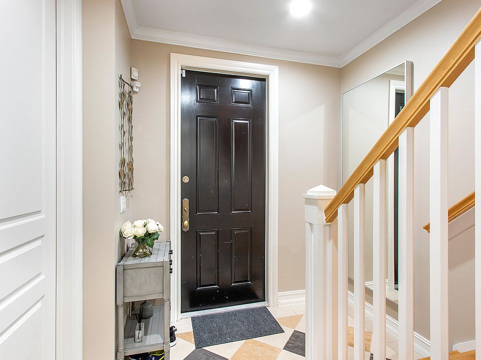 1st image of 507 N Mallory Cir