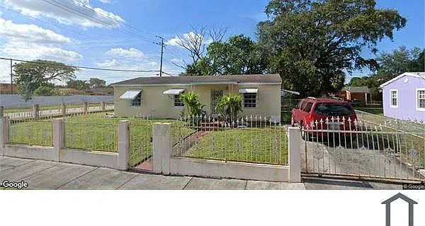 3 bed, $2,952 — Photo 3