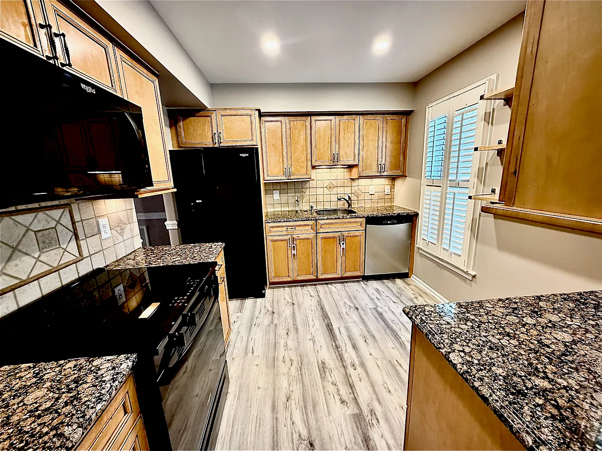 Building Photo - 8565 Chester Grove Ct