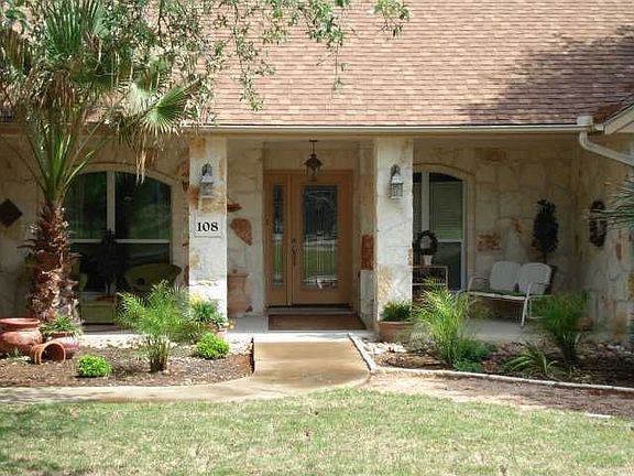 4th image of 108 Bedford Dr