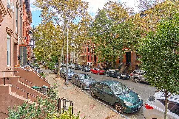 Rented by Owner | media 9