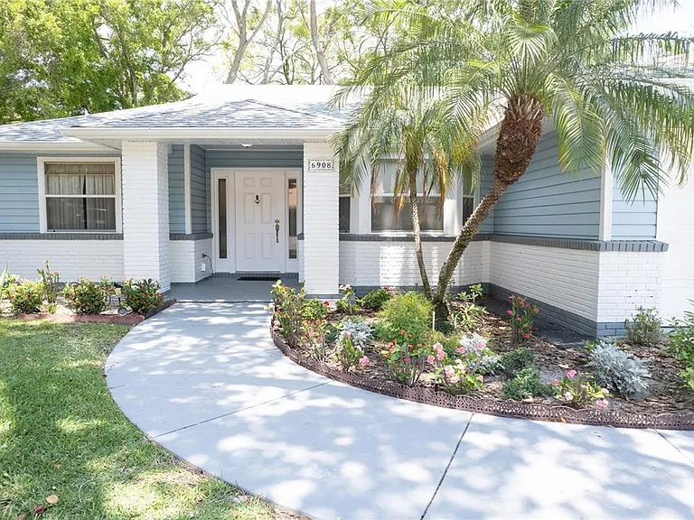 6908 Arbor Oaks Cir — Photo 2