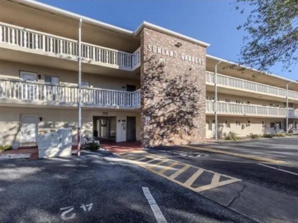 3755 S School Ave APT 54, Sarasota, FL 34239