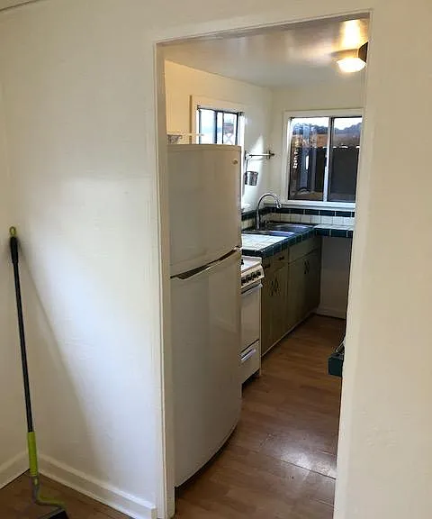 5067 1/2 Brighton Ave — Photo 12