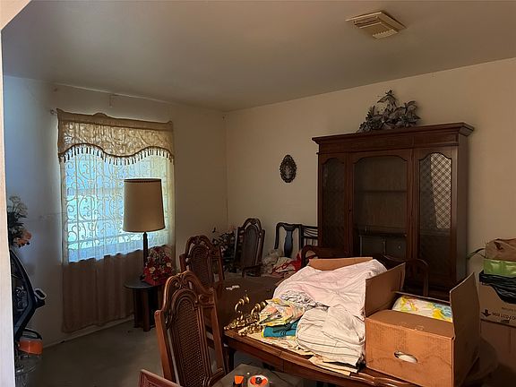 4th image of 7603 Cabot St