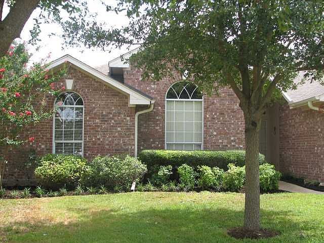 Streetman Homes Built 1-Story on Cul-De-Sac in Circle C Ranch