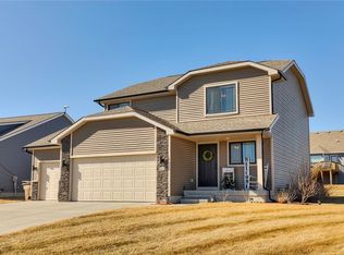 601 Bradford Dr, Norwalk, IA 50211